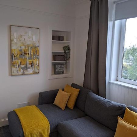 Glenclova - No 5 Bellyeoman, Bright Two Bedroom Apartment Dunfermline Esterno foto