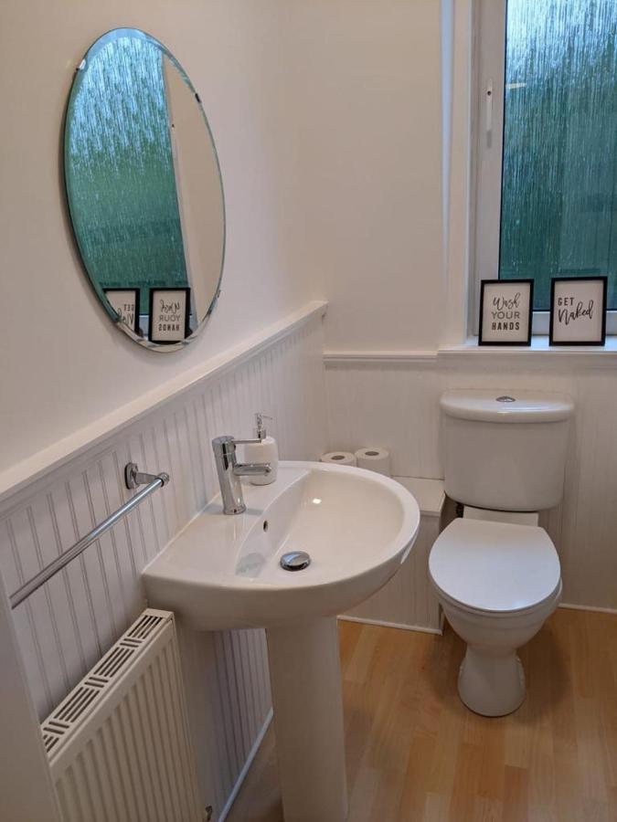 Glenclova - No 5 Bellyeoman, Bright Two Bedroom Apartment Dunfermline Esterno foto