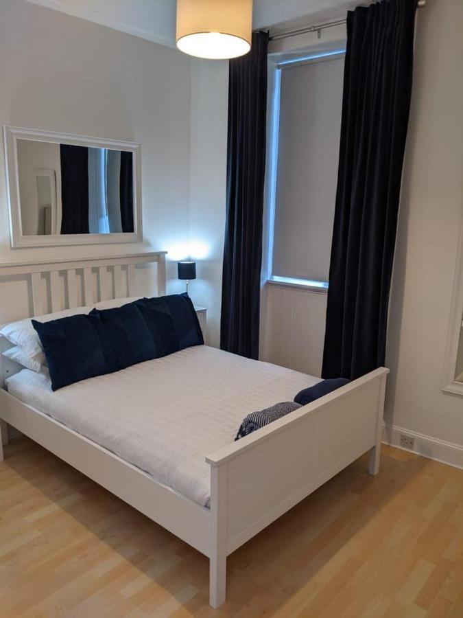 Glenclova - No 5 Bellyeoman, Bright Two Bedroom Apartment Dunfermline Esterno foto