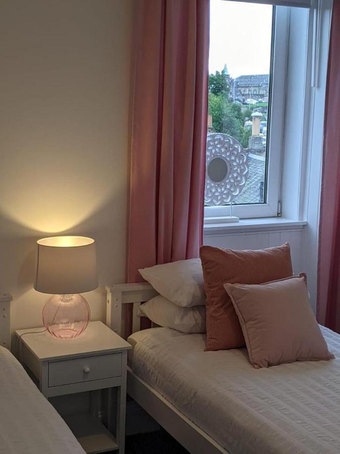 Glenclova - No 5 Bellyeoman, Bright Two Bedroom Apartment Dunfermline Esterno foto
